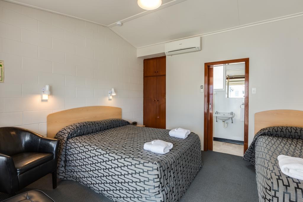 Standard Double Room,699922141:JPEG